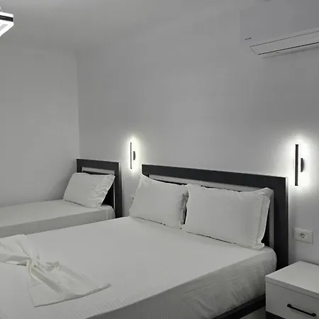 Pogradeci Walk 3*