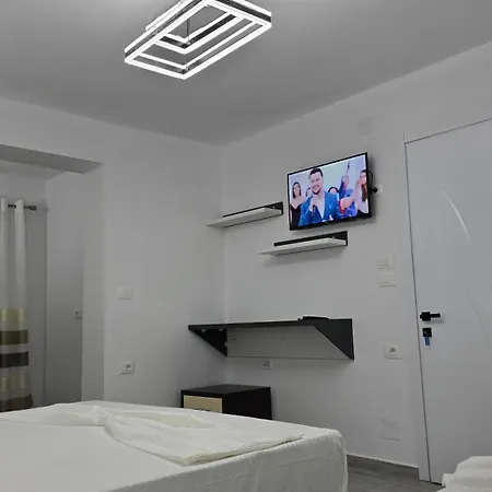 Vendégház Pogradeci 3*