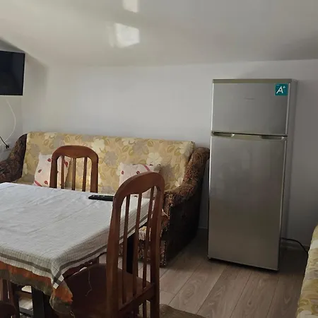 Vendégház Pogradeci 3*